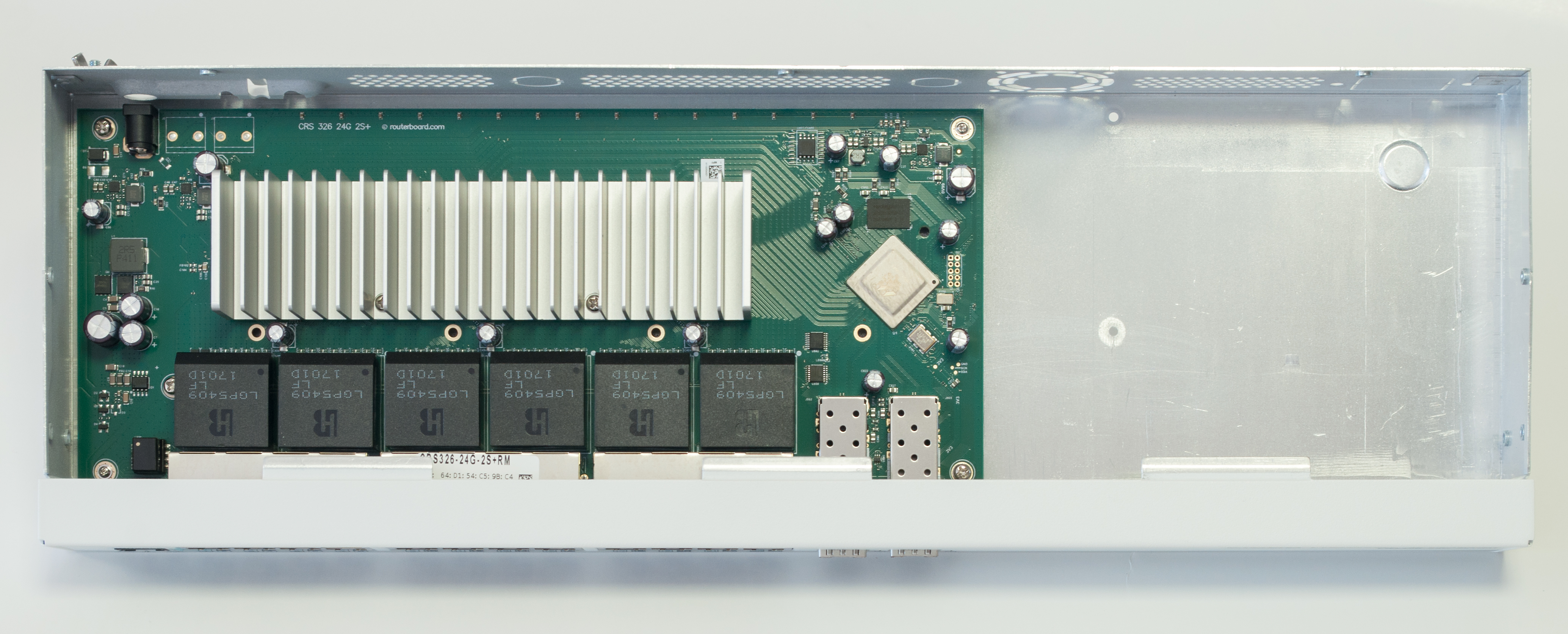 MikroTik New Cloud Router Switch CRS226-24G-2S+RM Rackmount 2x SFP+ 24x GLAN 